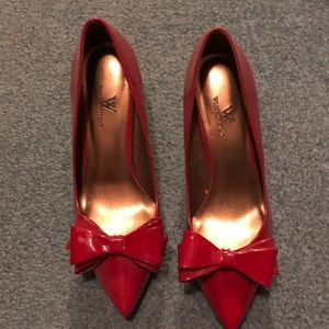 Dressy red shoes